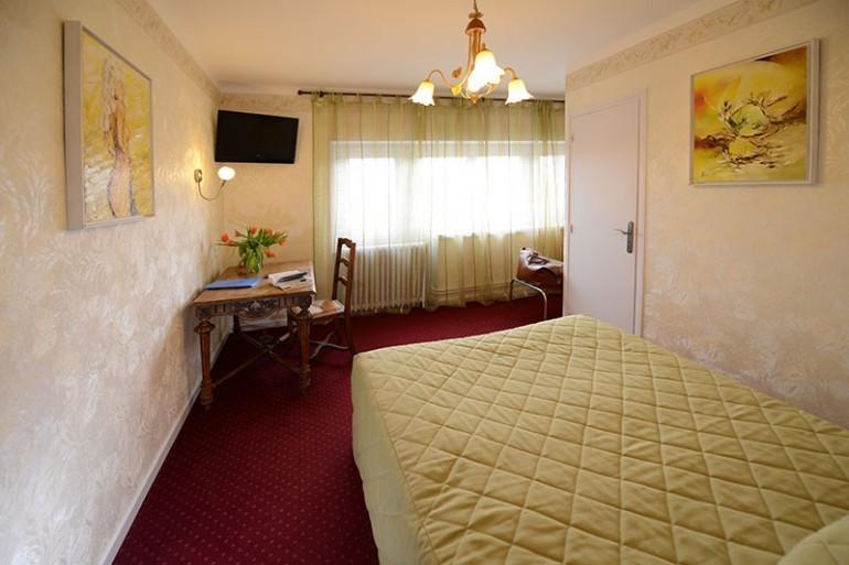 Hotel De La Ferte Chagny  Buitenkant foto