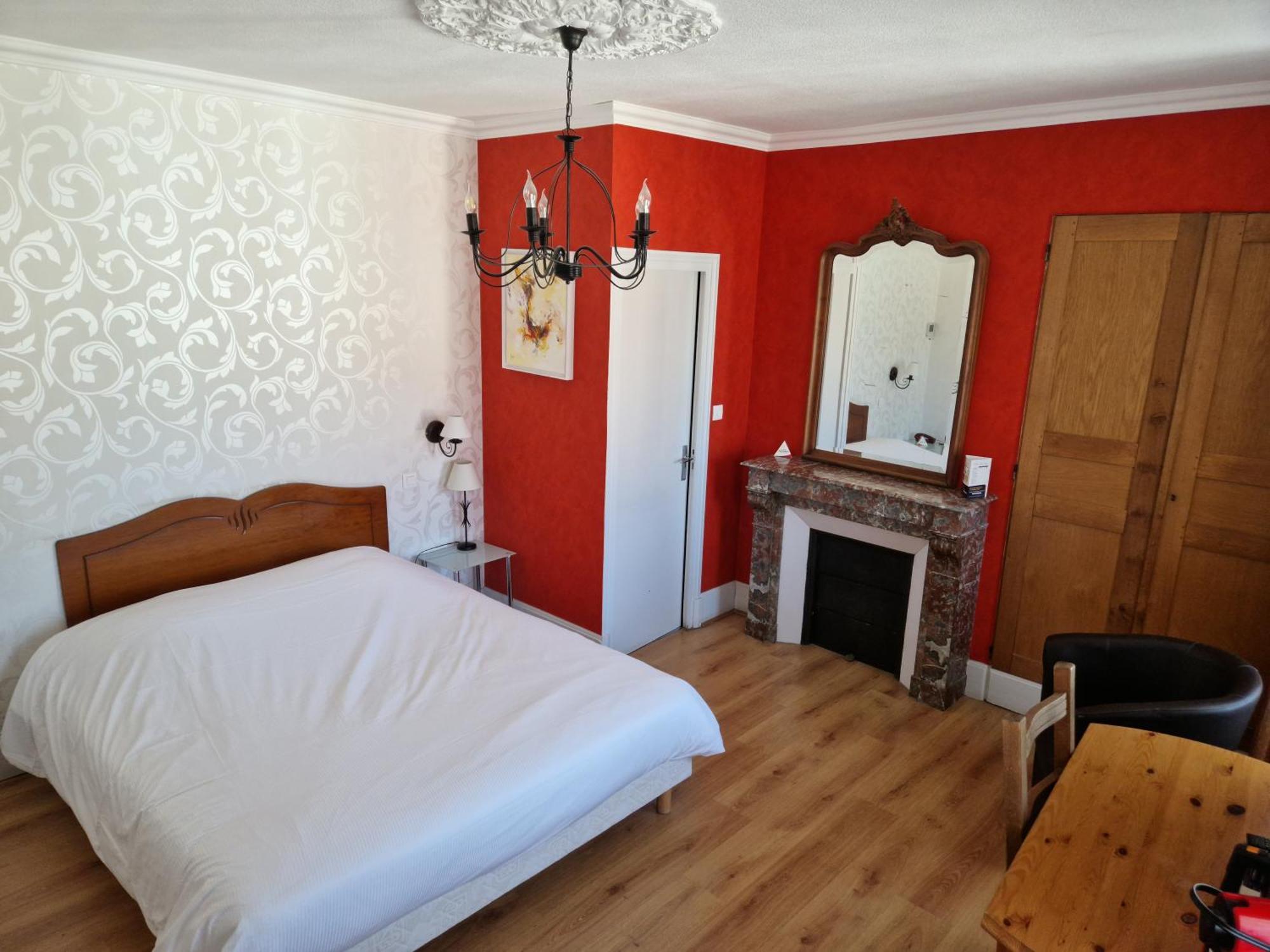 Hotel De La Ferte Chagny  Buitenkant foto