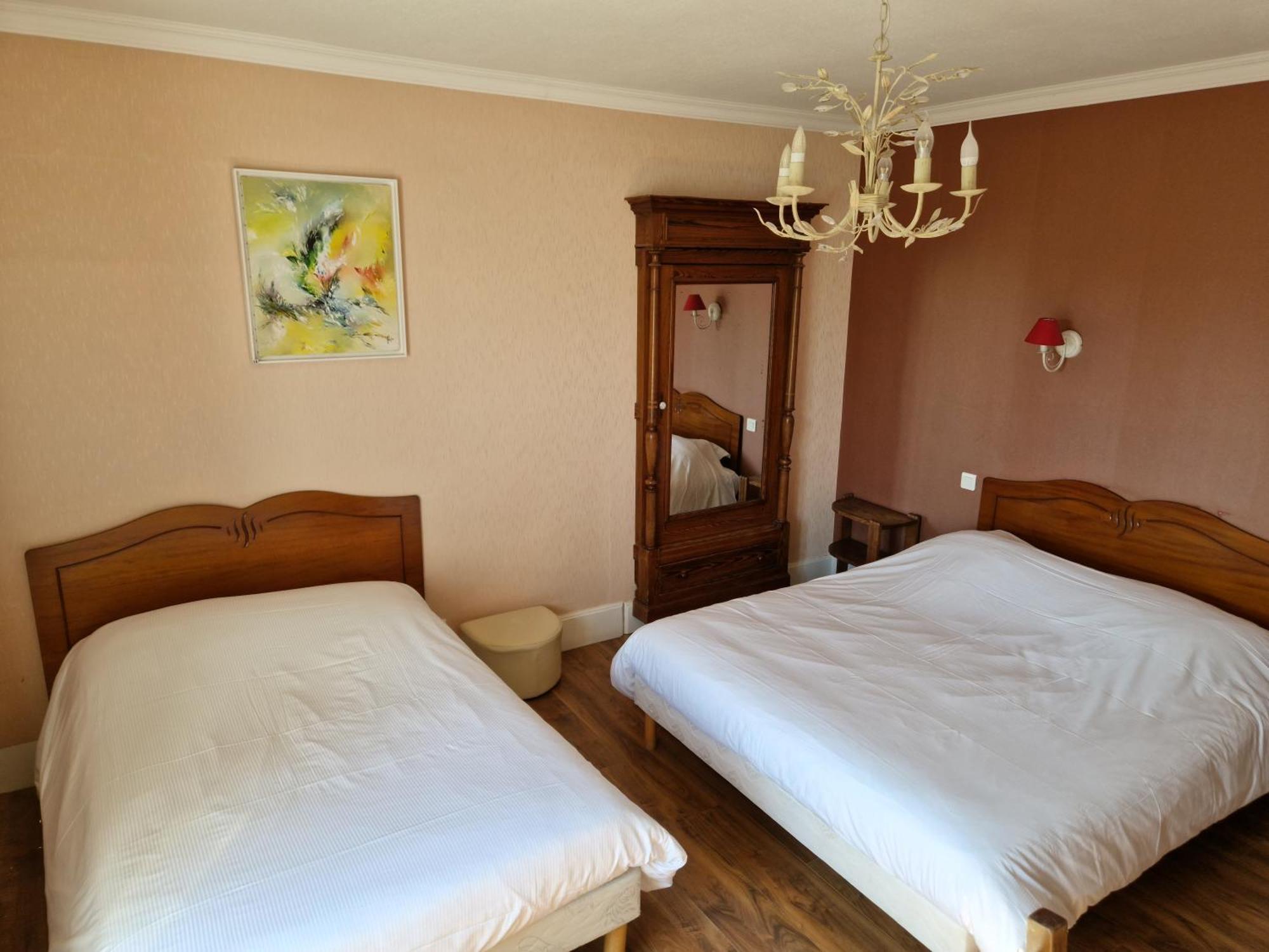 Hotel De La Ferte Chagny  Buitenkant foto