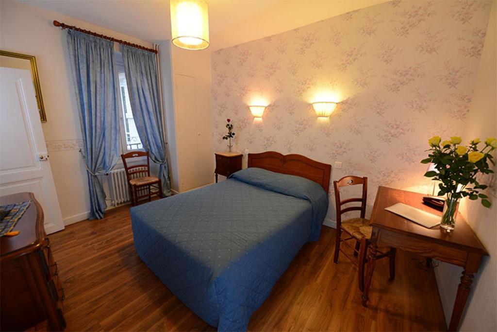 Hotel De La Ferte Chagny  Buitenkant foto